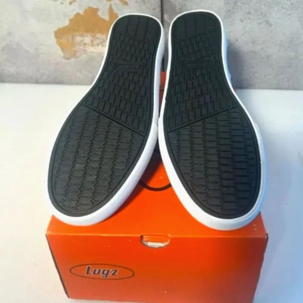 Size: 9 Canvas Lugz Slip-on Shoes Blk & White. Sammy Canvas . Chaps . New in Box